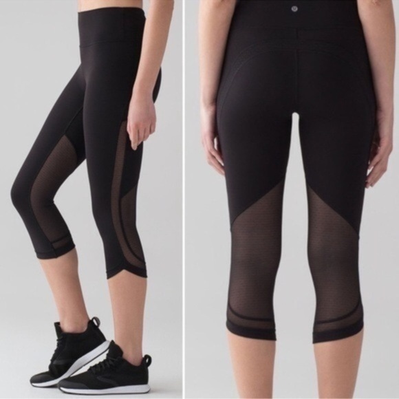 lululemon athletica Pants - Lululemon Revitalize Crop (21")